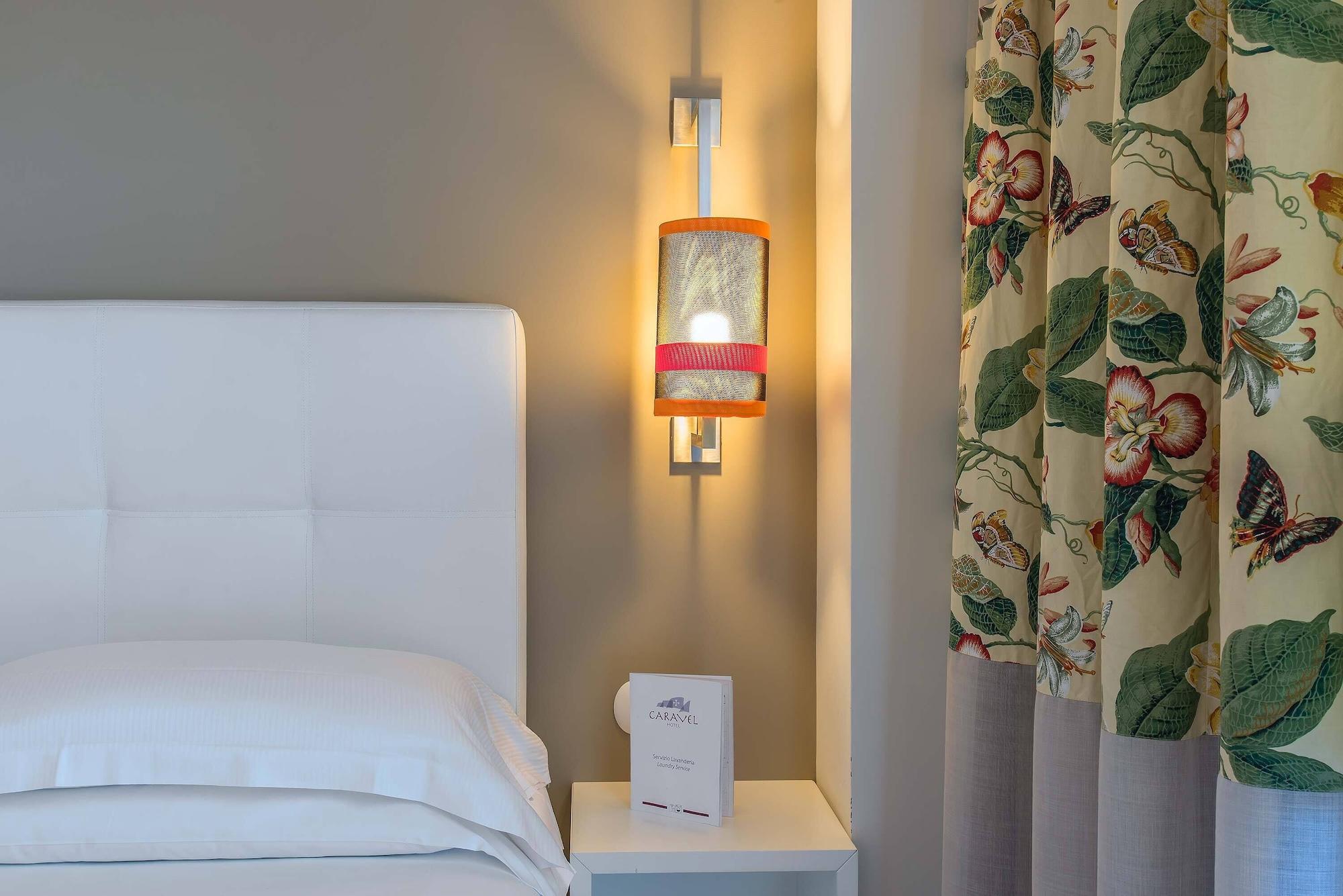 Hotel Caravel Roma Esterno foto