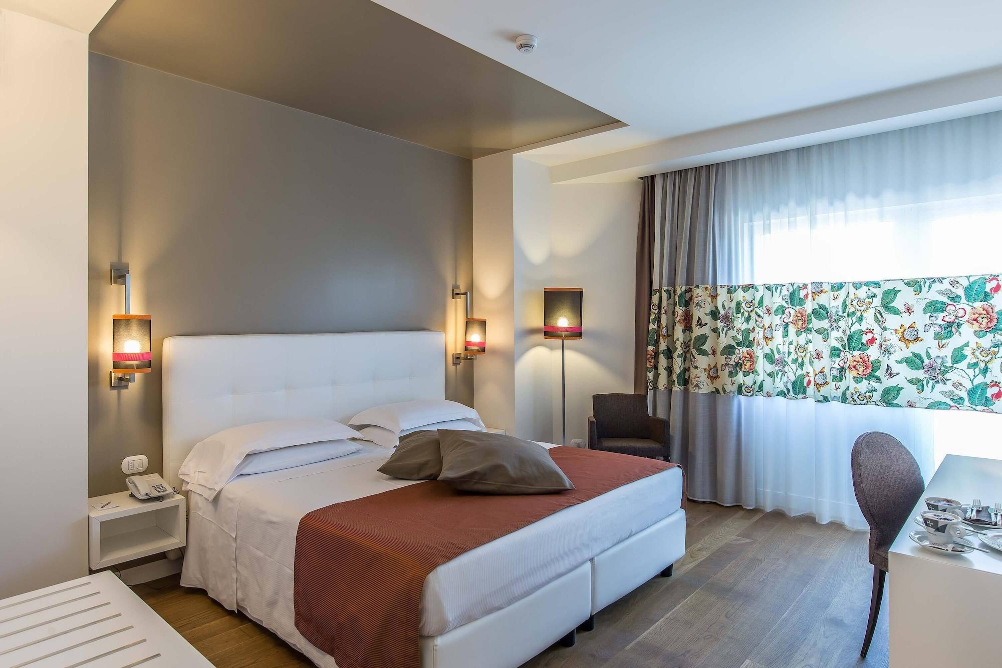 Hotel Caravel Roma Esterno foto