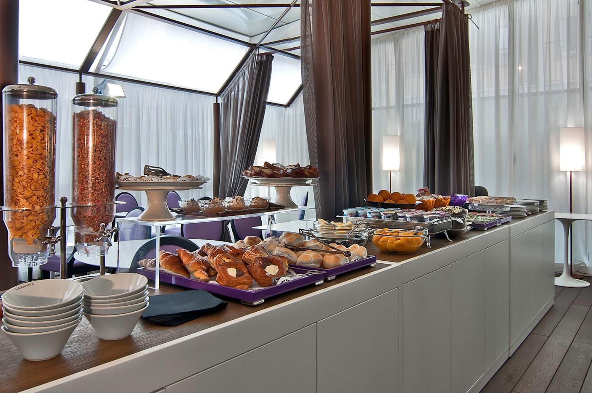 Hotel Caravel Roma Esterno foto