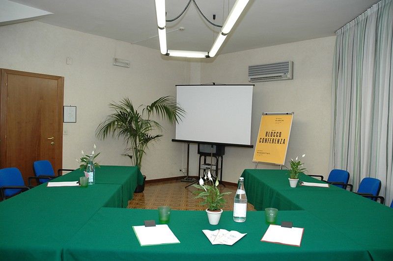 Hotel Caravel Roma Esterno foto